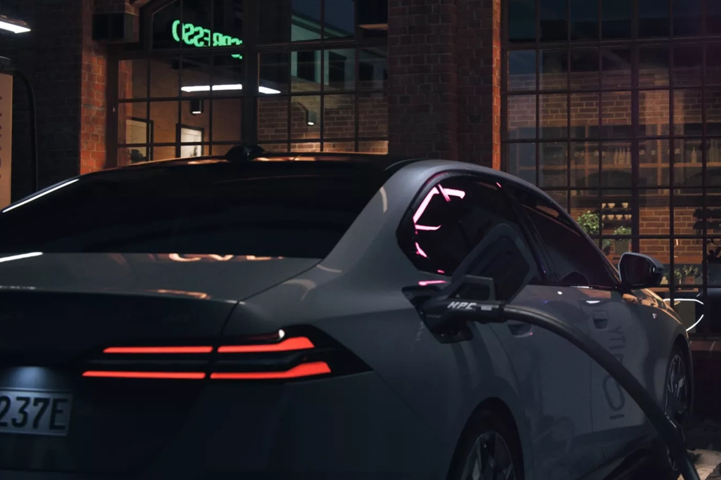 BMW Série 5 vue arrière et charge