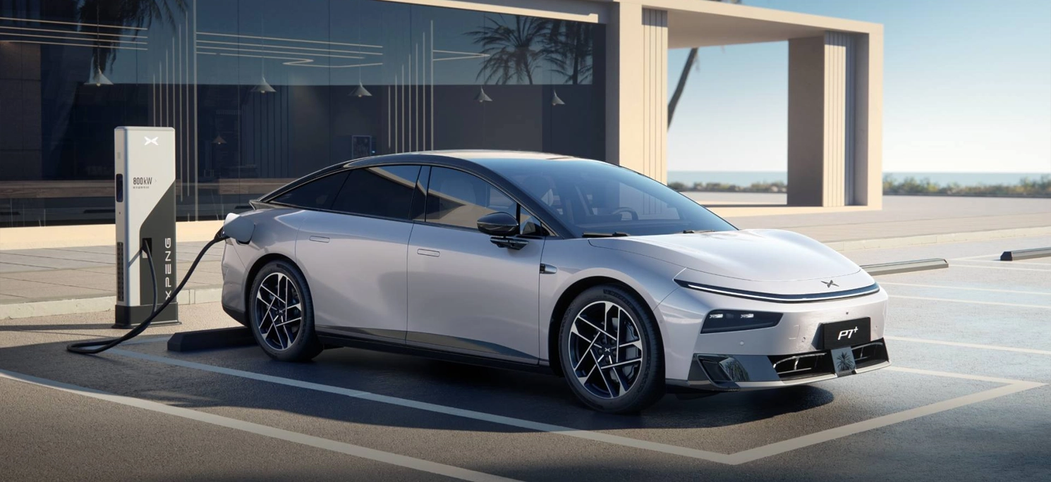 Charge du XPENG 7+ montrant la modularité de l’espace intérieur